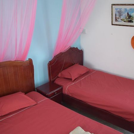 Mauri Holidays 'Budgeted Apartment' La Gaulette Pokoj fotografie