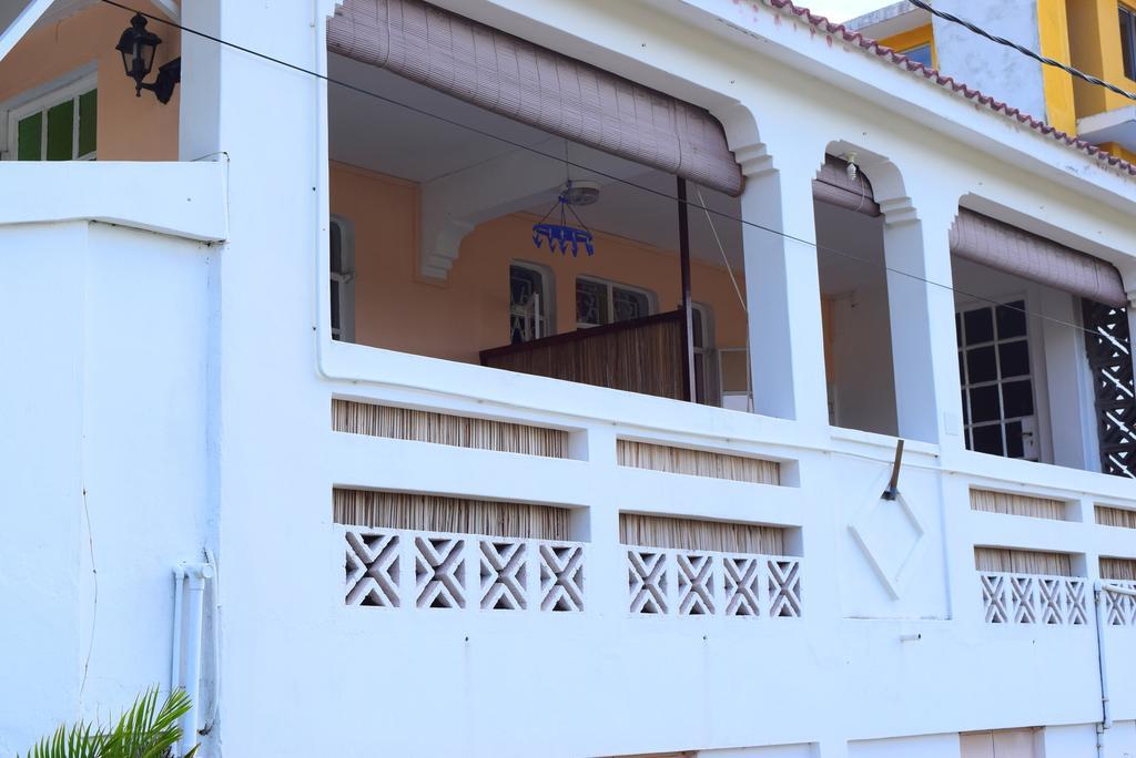 Mauri Holidays 'Budgeted Apartment' La Gaulette Pokoj fotografie